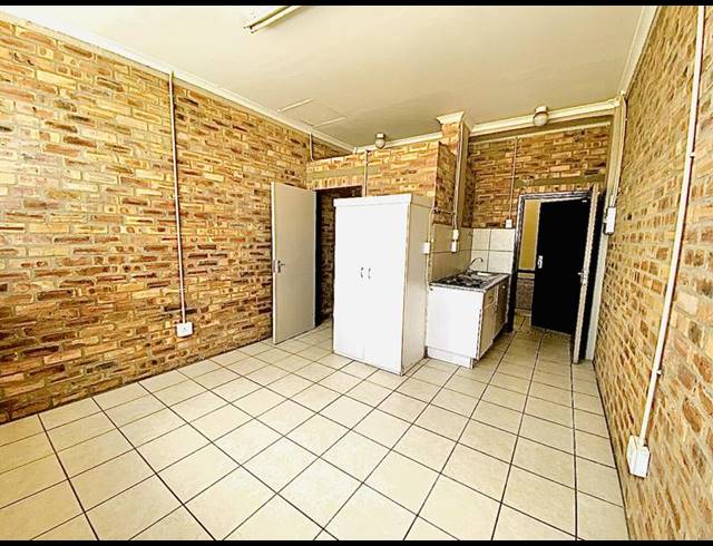 1 BEDROOM APARTMENT FOR SALE IN BERTRAMS